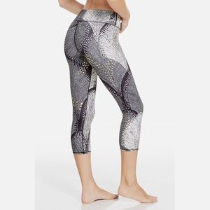EUC Fabletics Salar Capris, Small, Foiled Flurry